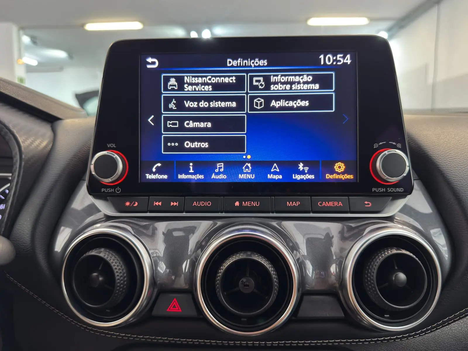 Nissan Juke 1.0 DIG-T N-Connecta DCT 22