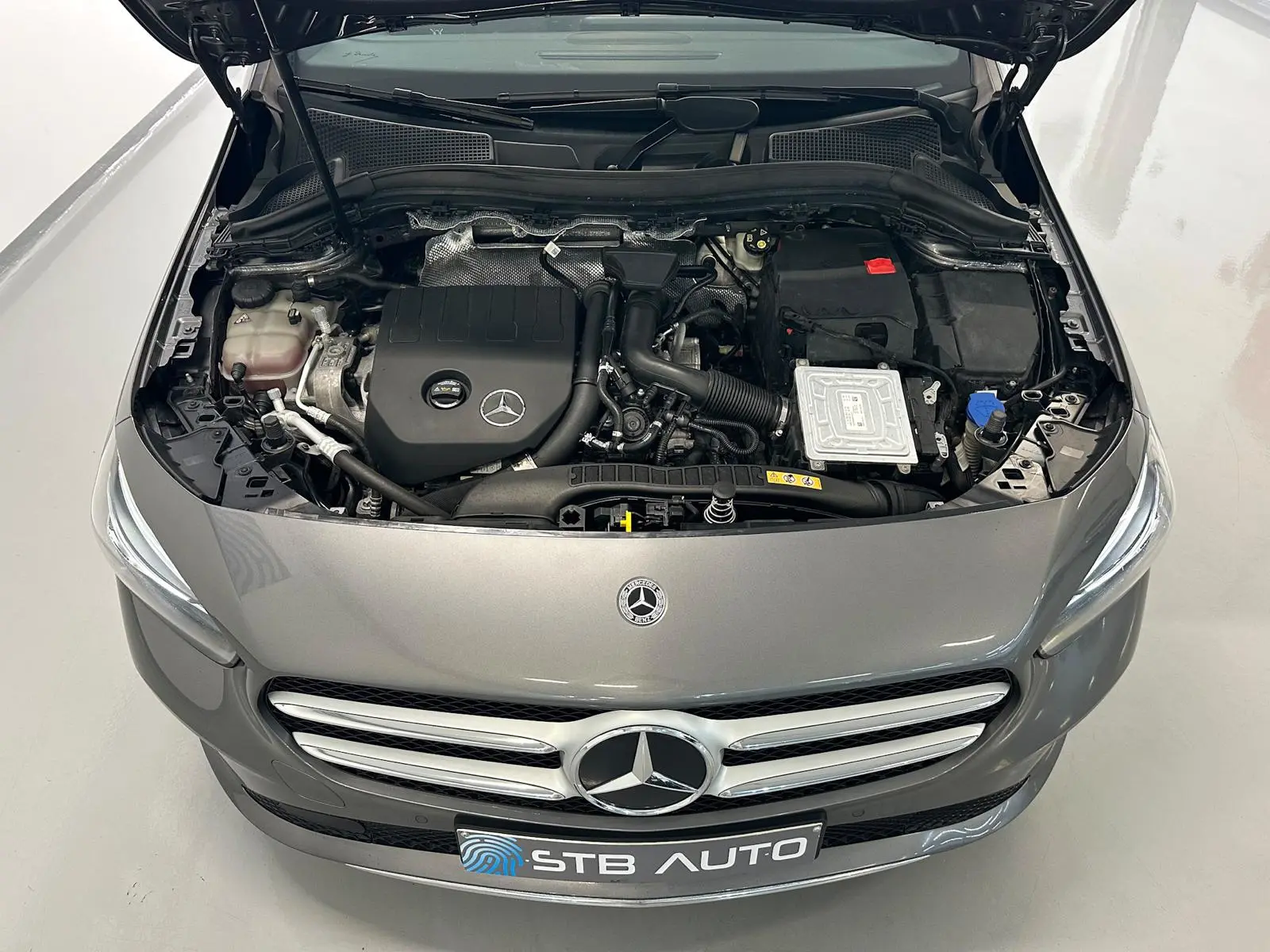 Mercedes-Benz B 180 7G-DCT Progressive 29