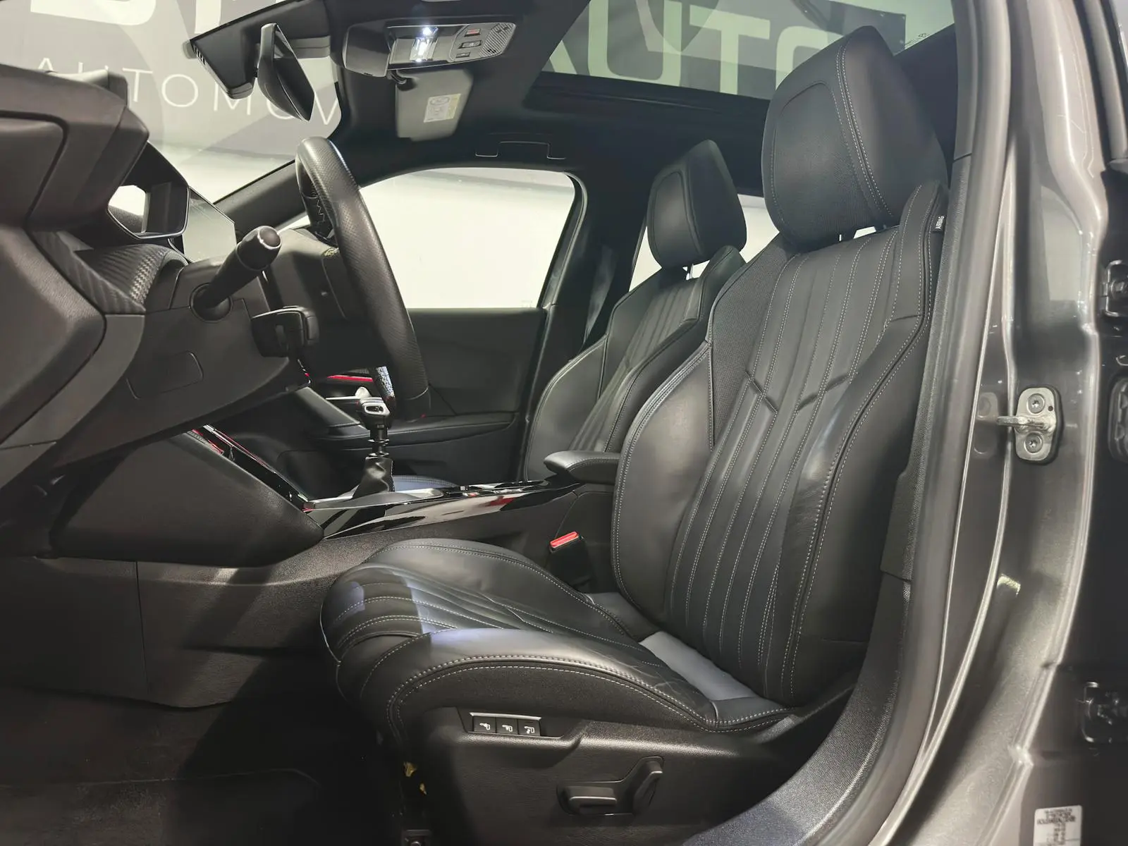 Peugeot 2008 1.2 PureTech GT Line 9