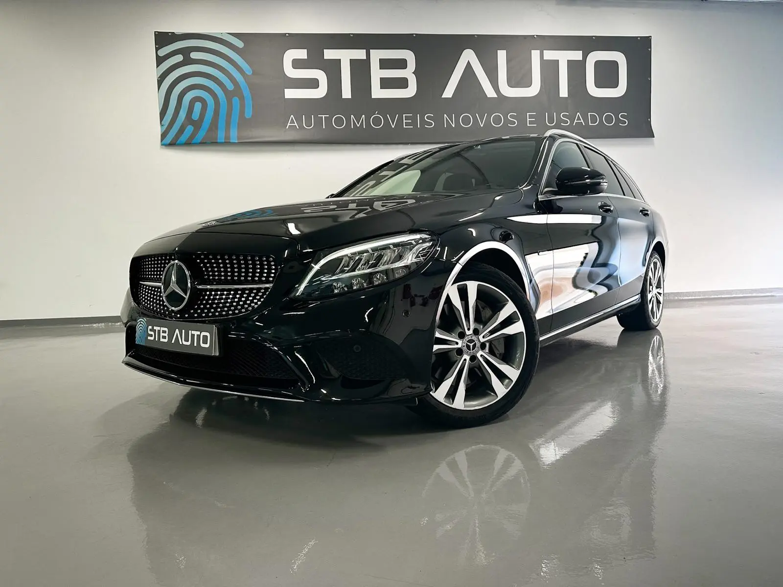 Mercedes-Benz C 300 de T 9G-TRONIC Avantgarde 2