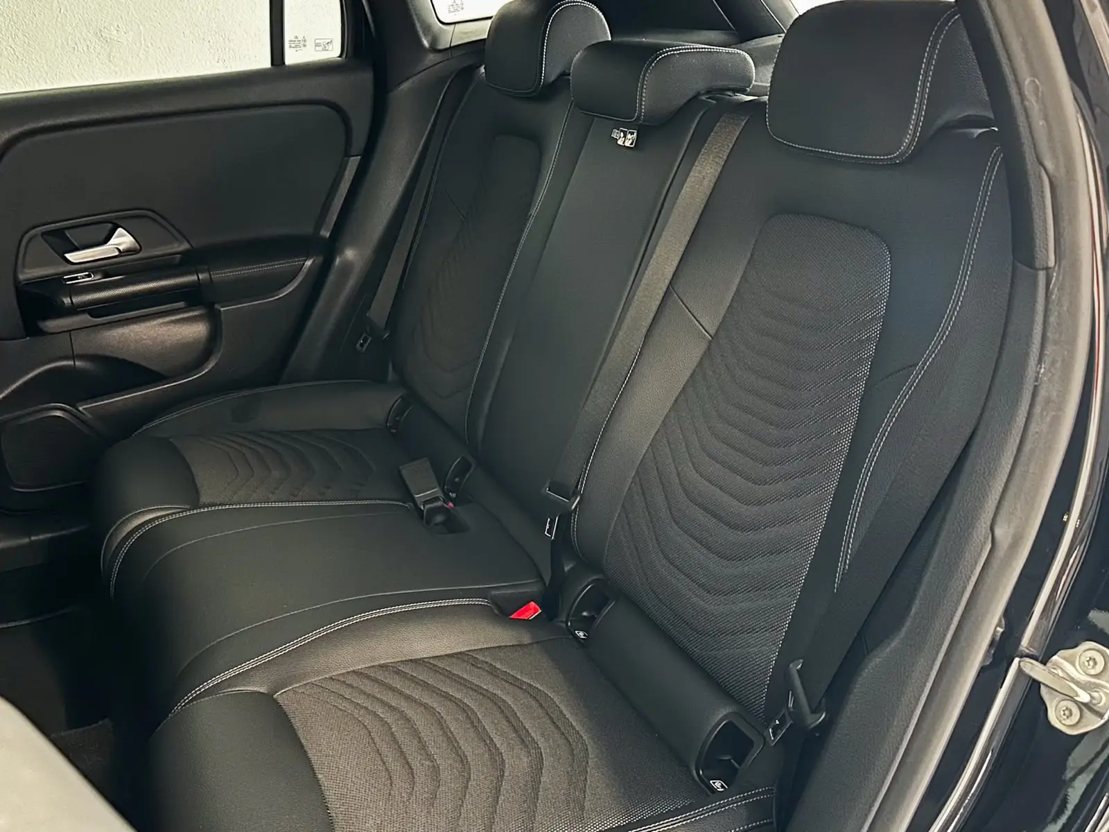 Mercedes-Benz GLA 250 e Progressive 21