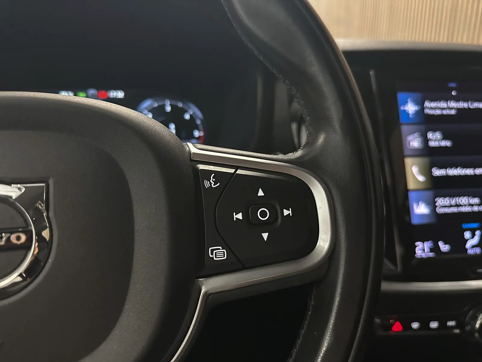 Volvo V60 B4 D Geartronic Momentum Pro 33