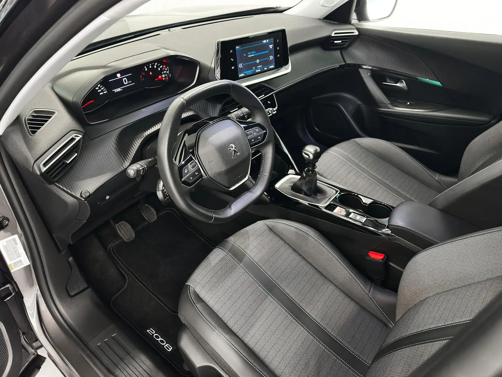 Peugeot 2008 PureTech 130 Stop&Start Allure 7