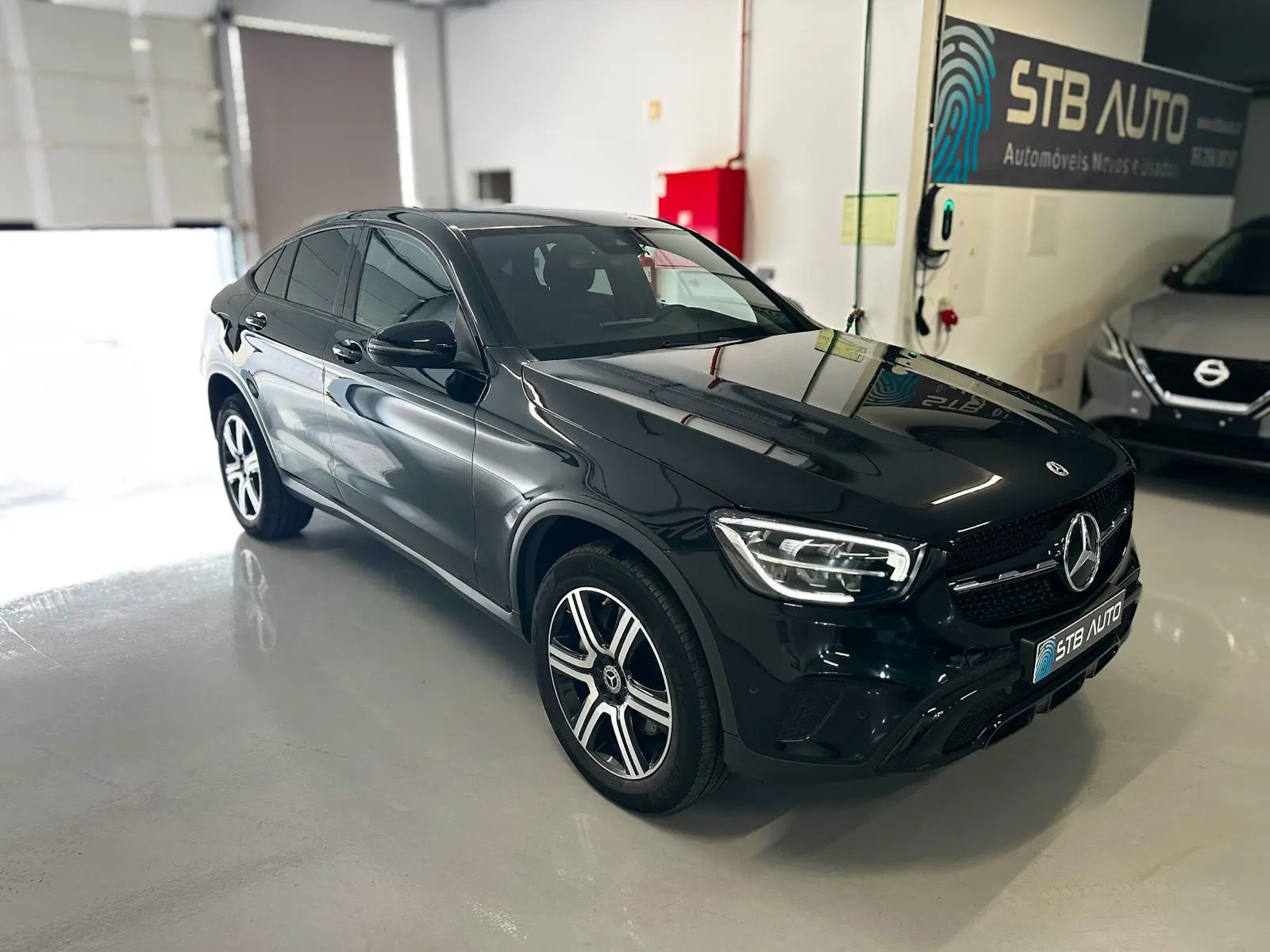 Mercedes-Benz GLC 300 de Coupé 4Matic 7