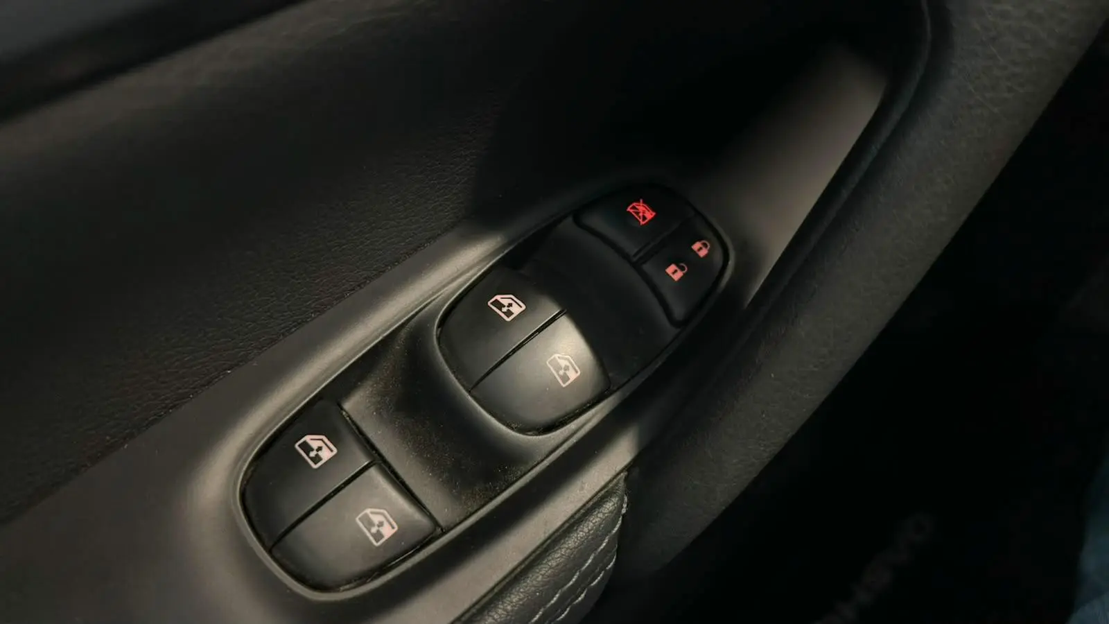 Nissan Qashqai 1.3 DIG-T N-Connecta J18 50