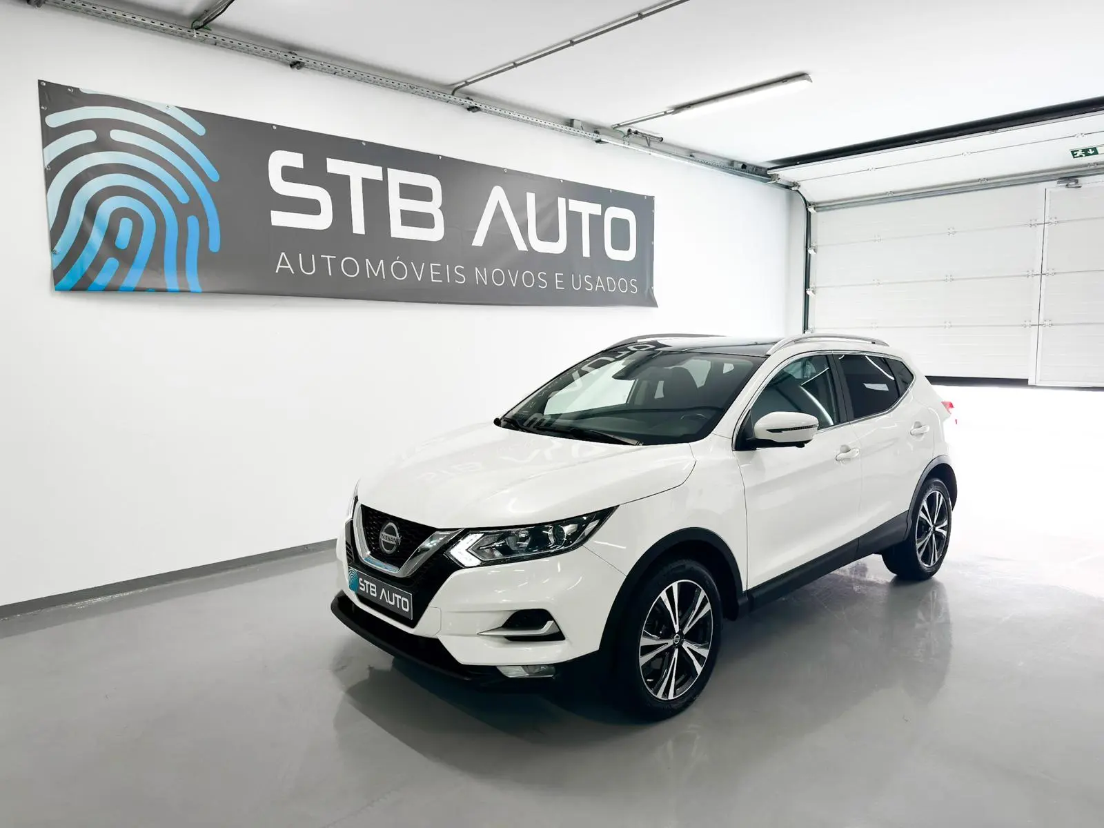 Nissan Qashqai 1.3 DIG-T N-Connecta DCT 3