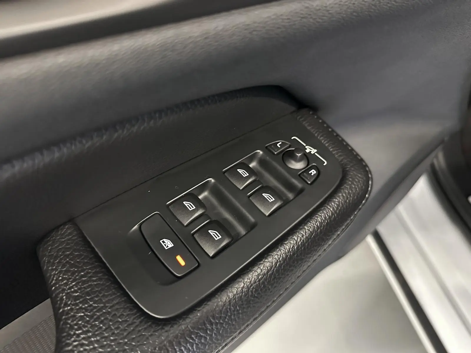 Volvo V60 B4 D Geartronic Momentum Pro 36