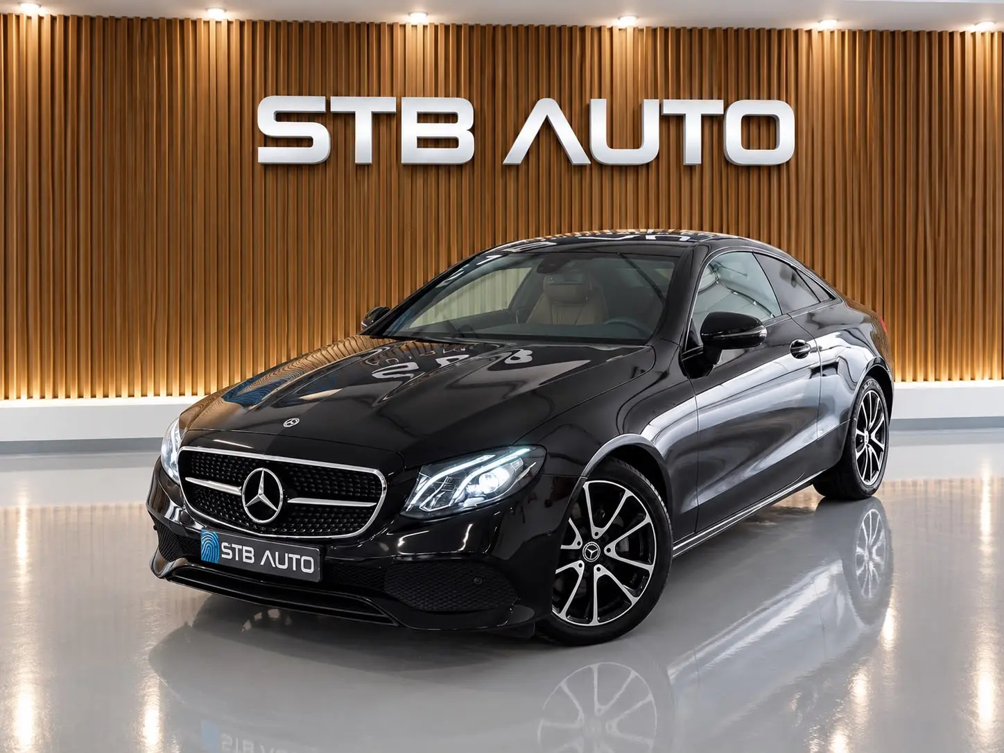 Mercedes-Benz E 220 1
