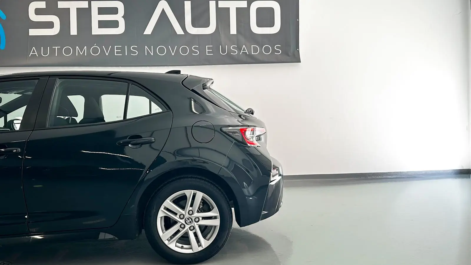 Toyota Corolla 1.2 TURBO DYNAMIC PLUS 13