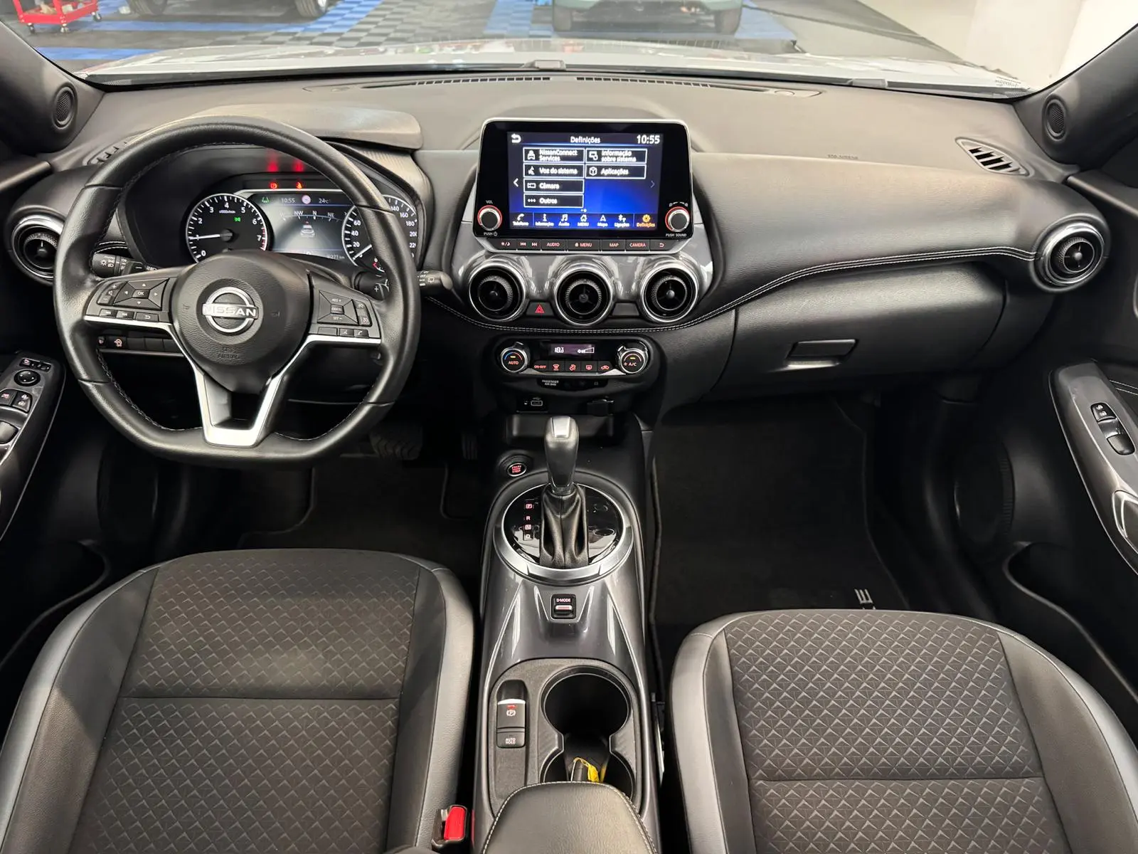 Nissan Juke 1.0 DIG-T N-Connecta DCT 8
