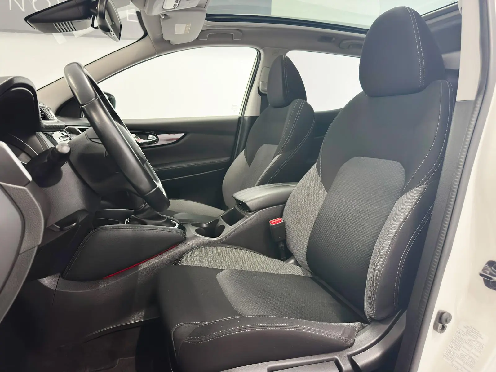 Nissan Qashqai 1.3 DIG-T N-Connecta DCT 9