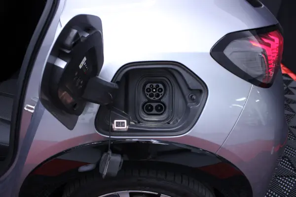 Peugeot e-208 50 kWh GT Line 7