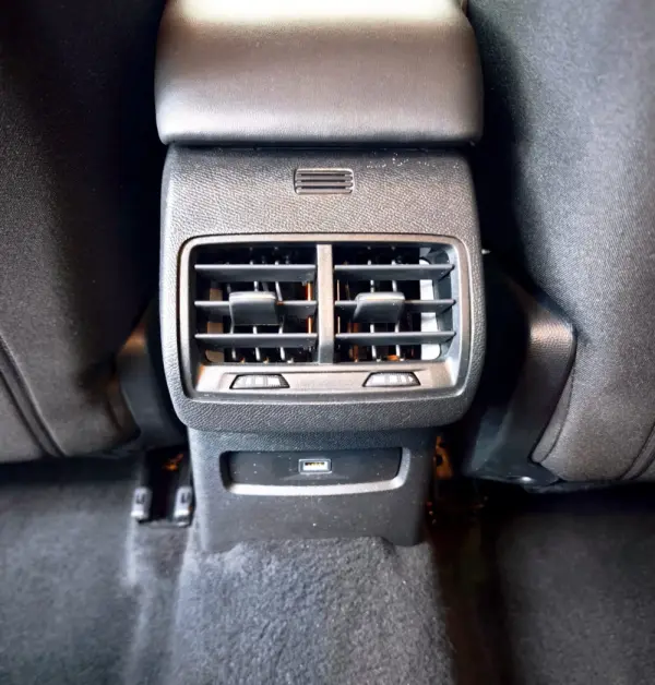 Citroen C4 Hybrid Plus e-DSC6 28