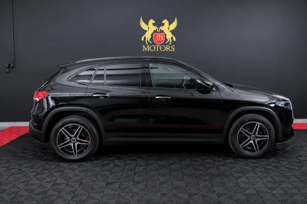 Mercedes-Benz EQA 250 AMG Line 3