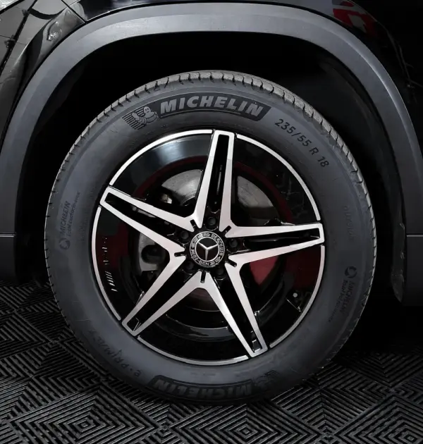 Mercedes-Benz EQA 250 AMG Line 9