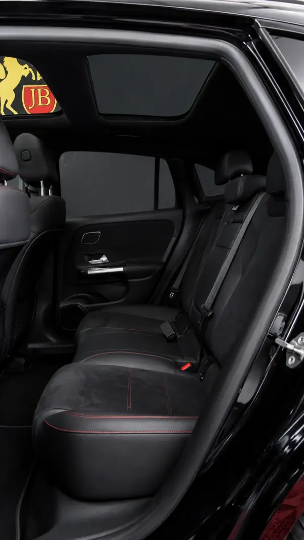 Mercedes-Benz EQA 250 AMG Line 18
