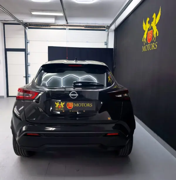 Nissan Juke Crossover Hybrid 143 Business+ 3