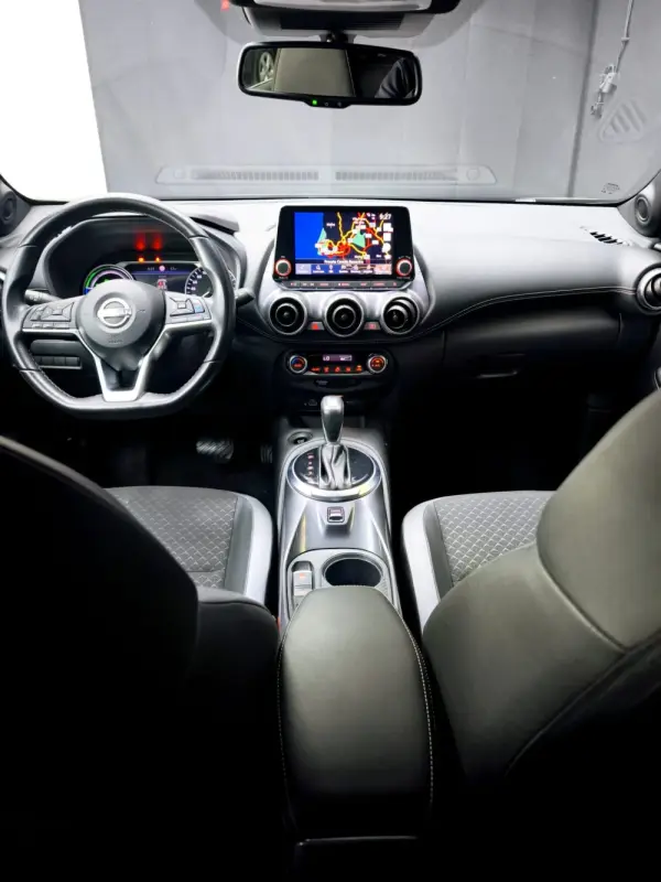 Nissan Juke Crossover Hybrid 143 Business+ 20