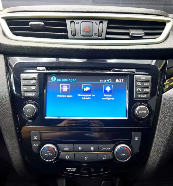 Nissan Qashqai 1.5 dCi Acenta Nissan Connect 21