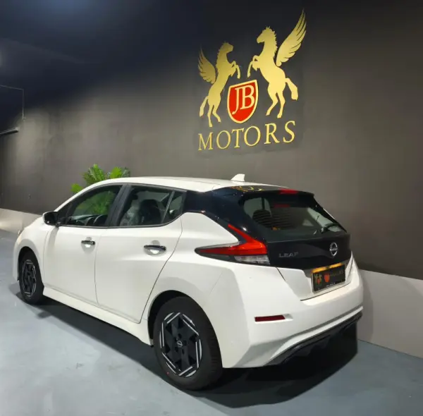 Nissan Leaf N-Connecta Full Led 2