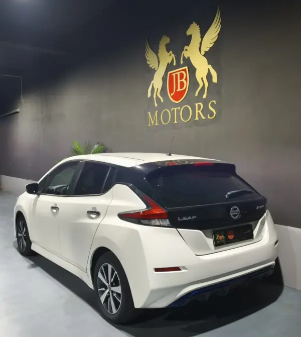 Nissan Leaf N-Connecta Full Led 3