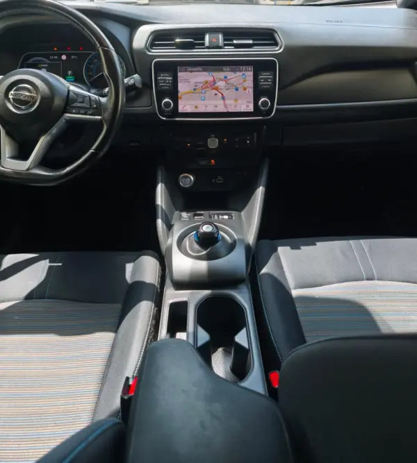 Nissan Leaf N-Connecta Full Led 6