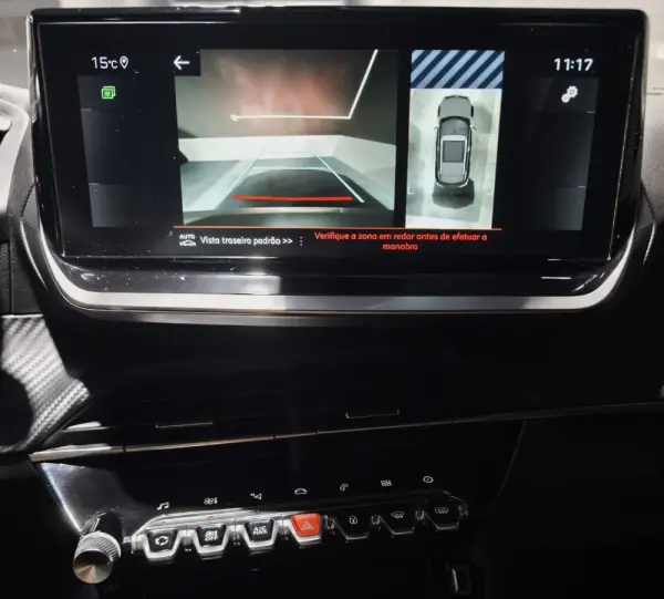 Peugeot 2008 1.2 PureTech Allure Pack 18