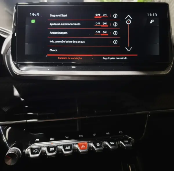 Peugeot 2008 1.2 PureTech Allure Pack 24