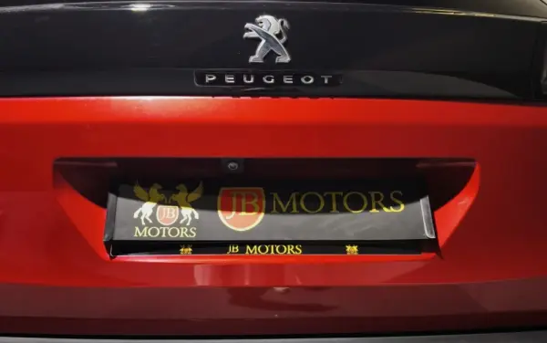 Peugeot 3008 1.5 BlueHDi GT Pack EAT8 9