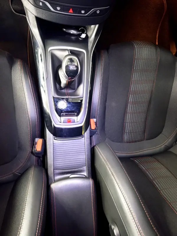 Peugeot 308 GT Line 17