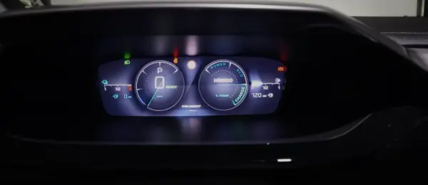 Peugeot 308 SW 1.6 Hybrid Active e-EAT8 12