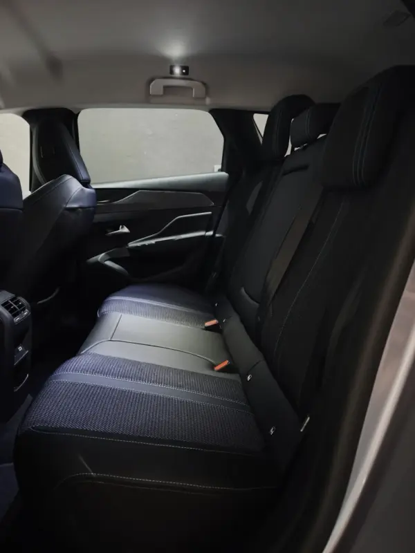 Peugeot 308 SW 1.6 Hybrid Active e-EAT8 17