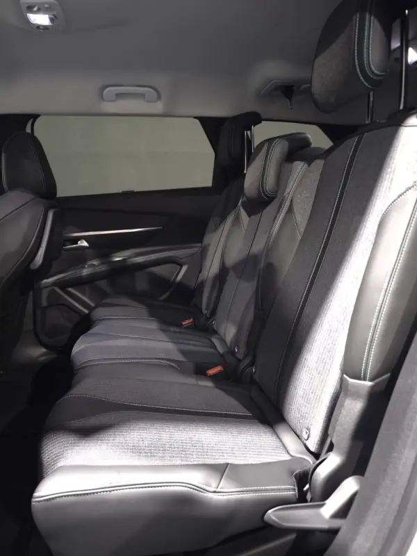 Peugeot 5008 1.5 BlueHDi Allure Pack EAT8 10