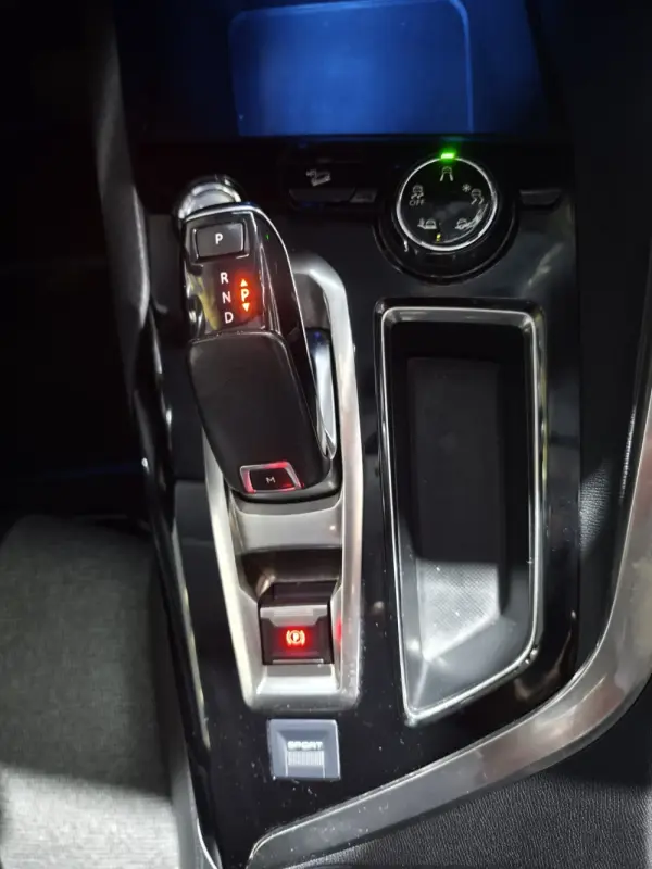 Peugeot 5008 Grip Control 16