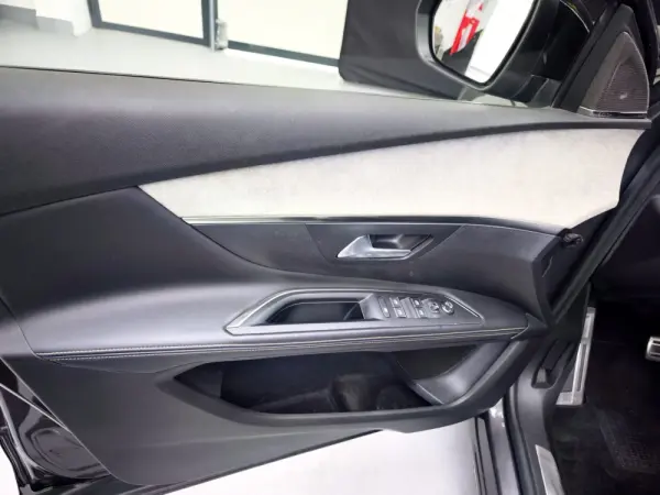 Peugeot 5008 1.5 BlueHDi GT Pack EAT8 11