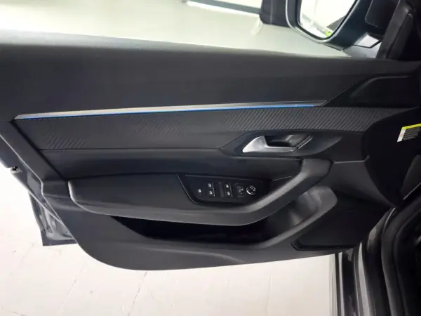 Peugeot 508 SW 1.5 BlueHDi Allure 10