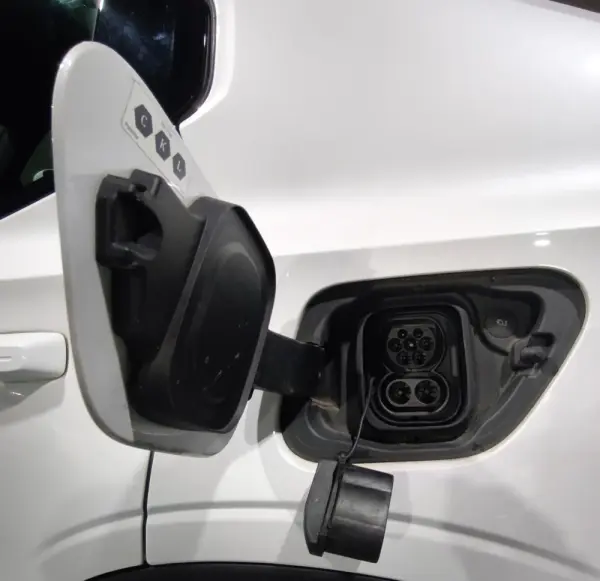Polestar 2 Standard Range 69 kWh 7