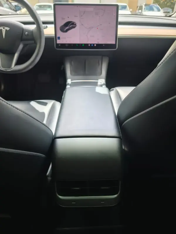 Tesla Model 3 Dual Motor Long Range 6