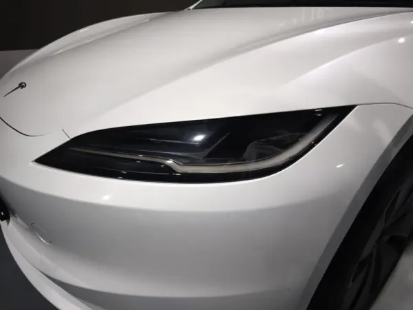 Tesla Model 3 Tração Traseira Standard 4