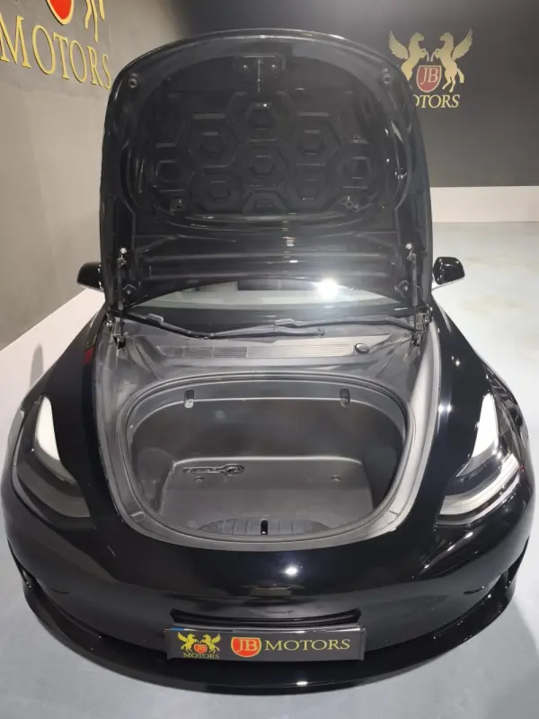 Tesla Model 3 Standard 5