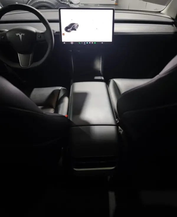 Tesla Model 3 Standard 18