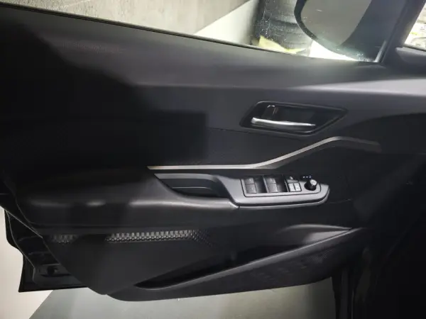 Toyota C-HR 1.8 Hybrid Comfort 8