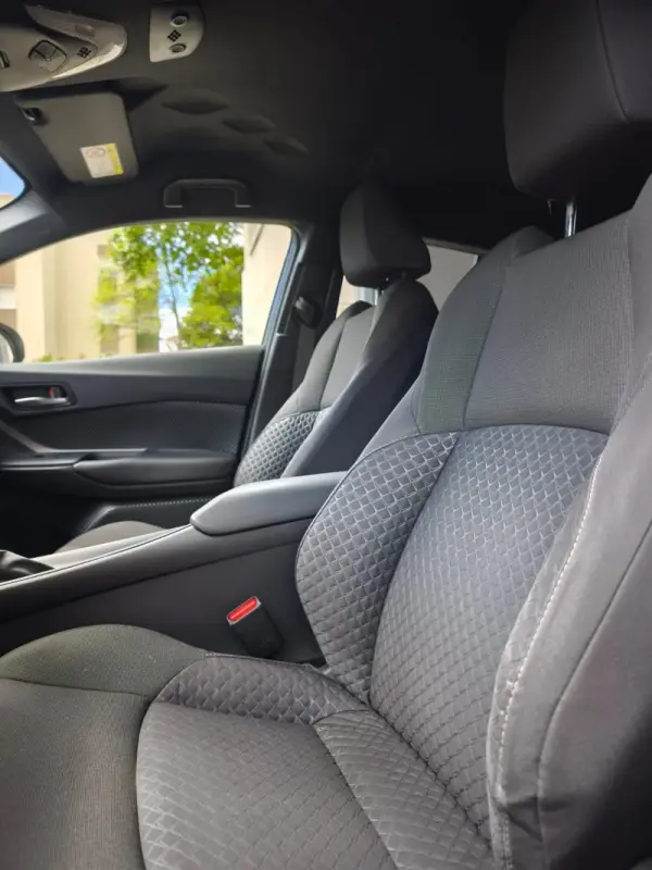Toyota C-HR 1.8 Hybrid Comfort 8