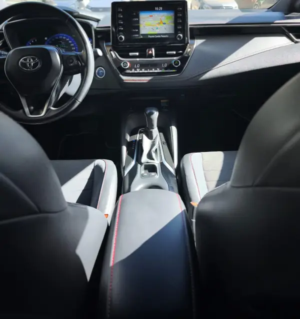 Toyota Corolla 1.8 Hybrid Comfort+P.Sport 7