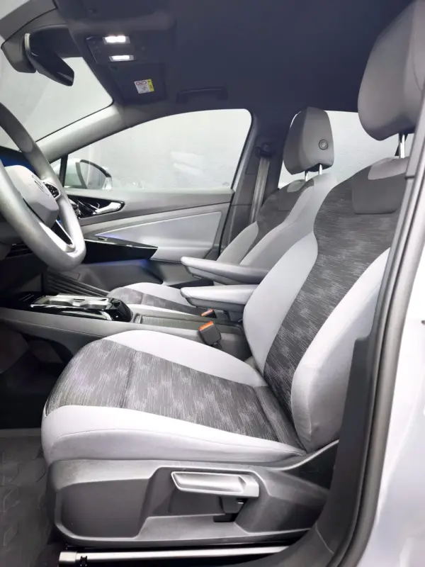 Volkswagen ID.4 PURE 11