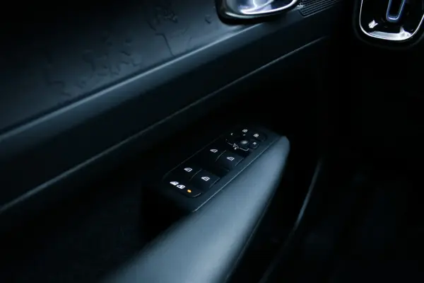 Volvo XC 40 Recharge 69 kWh Single Motor Core 7