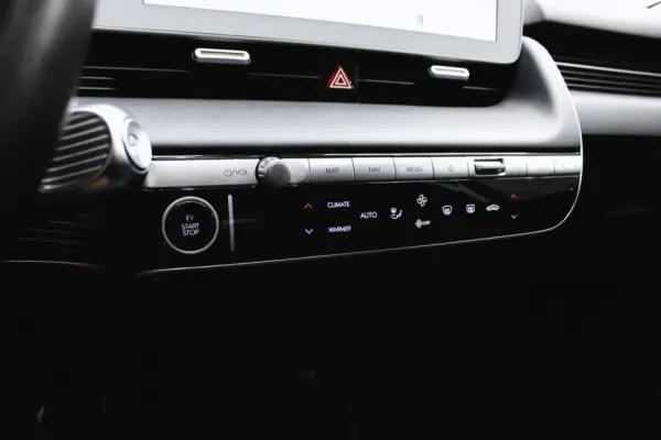 Hyundai Ioniq 5 73kWh Plug & Power+Tejadilho Solar 14