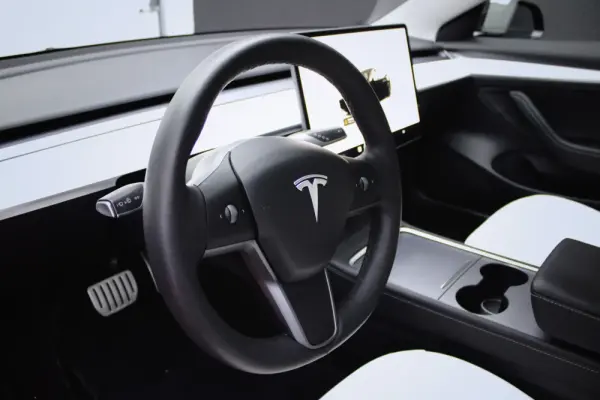 Tesla Model 3 Performance Dual Motor AWD 6