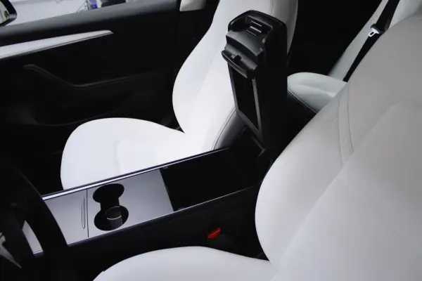 Tesla Model 3 Performance Dual Motor AWD 10