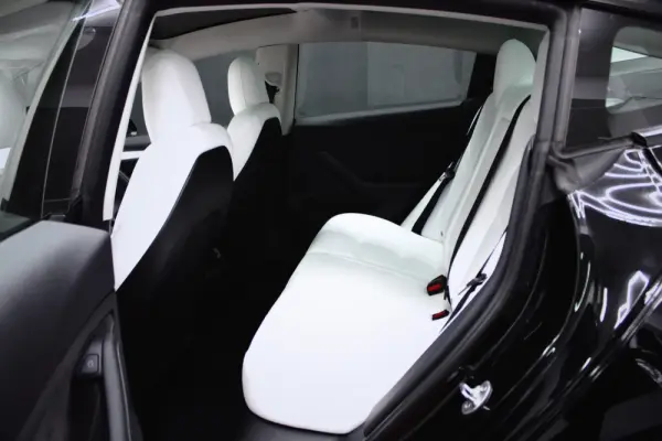 Tesla Model 3 Performance Dual Motor AWD 11